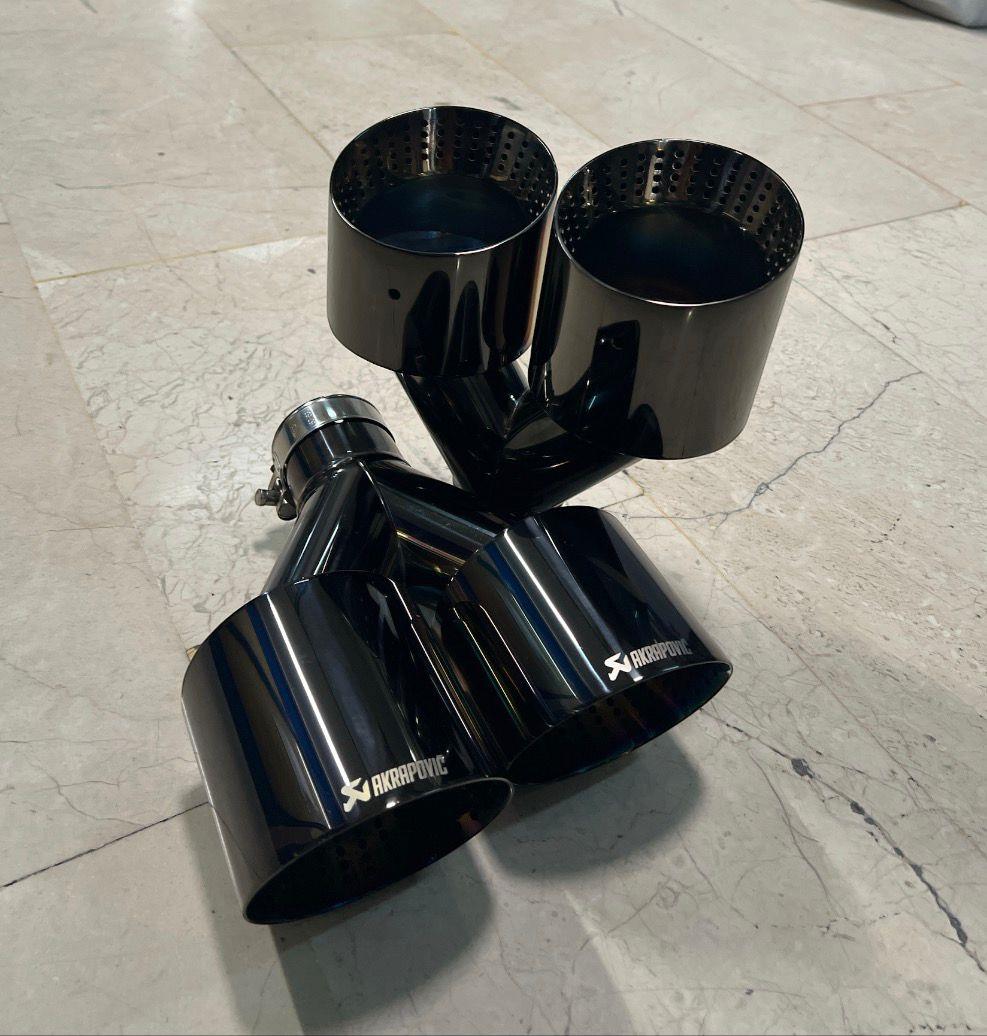 AKRAPOVİÇ 114MM İÇİ DELİKLİ İTHAL ÇİFTLİ EGZOZ UCU SETİ
